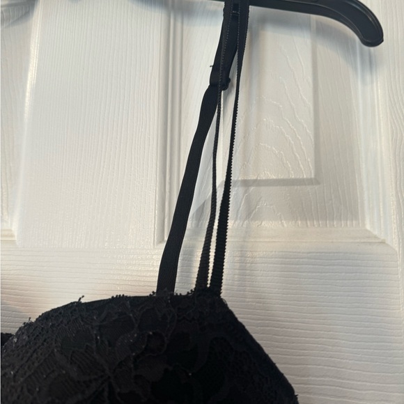 Victoria Secret’s Bra - Picture 9 of 11
